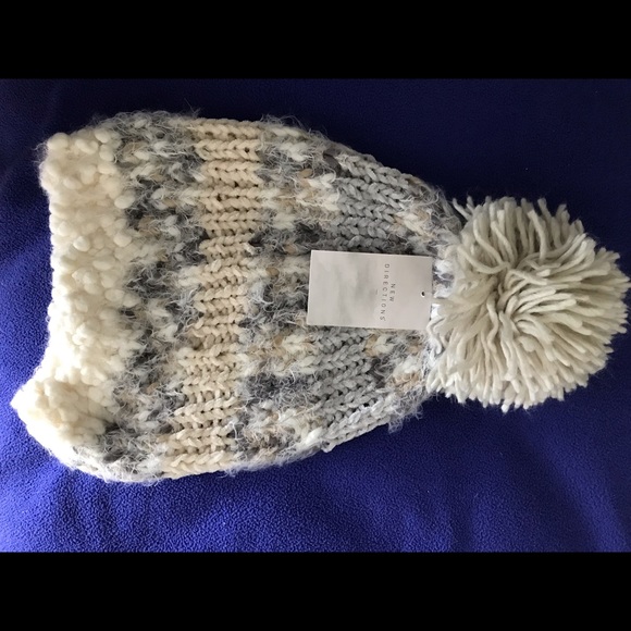 Brand New-Multi Yarn Pom Beanie- grey/cream - Picture 5 of 5